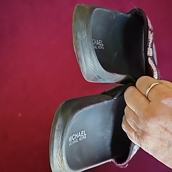 MK Gilmore Slides - Picture 6 of 8